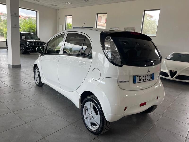 Usata Mitsubishi i-MiEV 49 kW (67 CV) 2016 Bianco Utilitaria