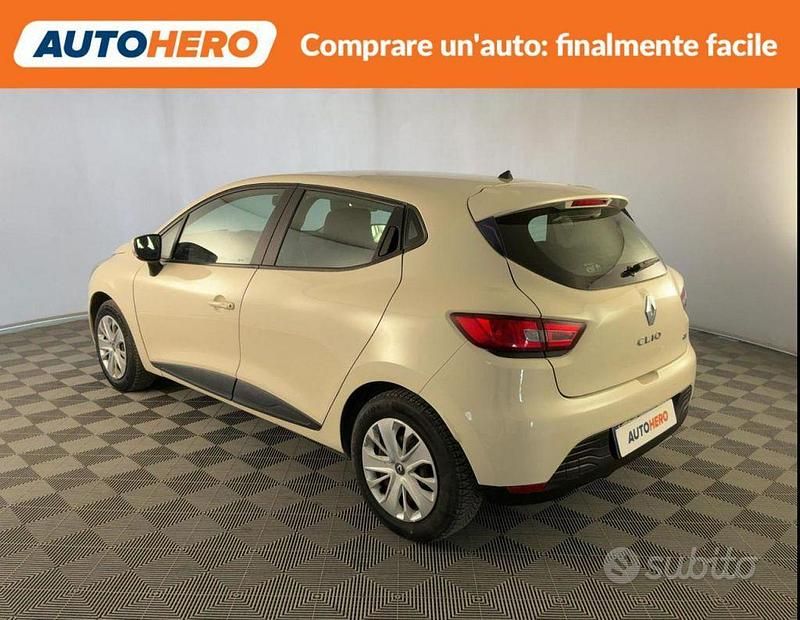 Usata Renault Clio IV Life 75 CV (55 kW) 2015 Beige Berlina