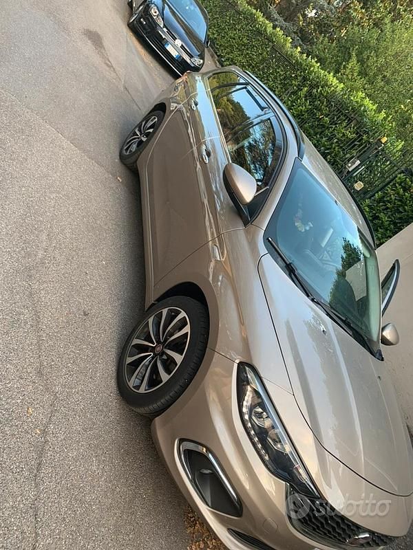 Usata Fiat Tipo 95 CV (69 kW) 2017 Marrone Station wagon
