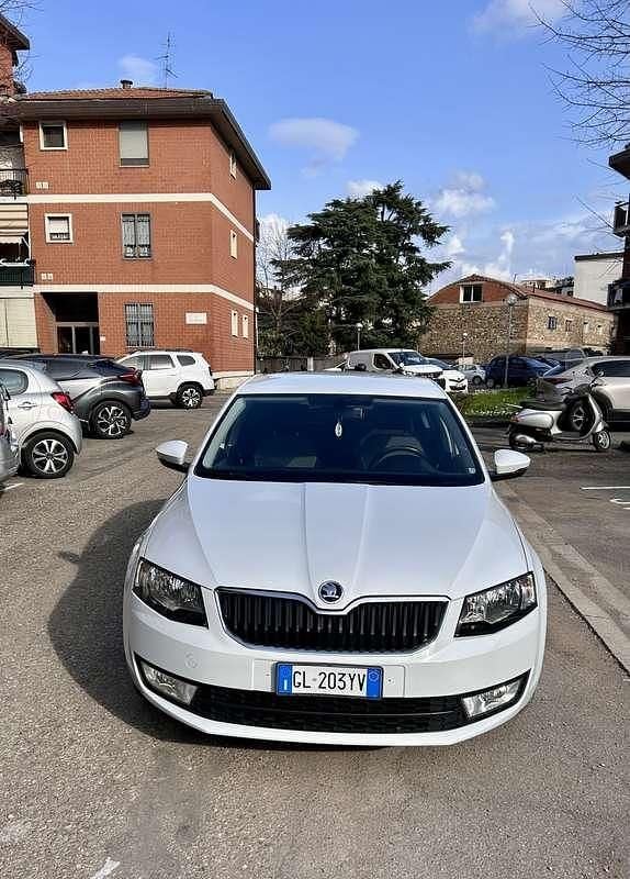 Usata Skoda Octavia Ambition 110 CV (80 kW) 2015 Utilitaria