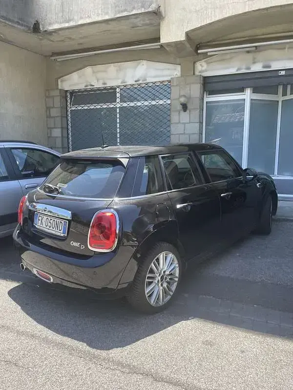 Usata Mini One D 95 CV (69 kW) 2017 Nero Utilitaria