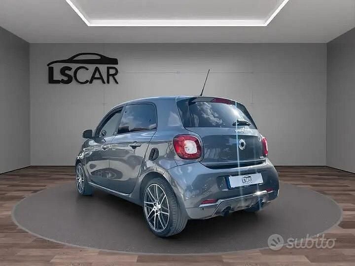 Usata Smart ForFour Brabus 109 CV (80 kW) 2018 Grigio Utilitaria