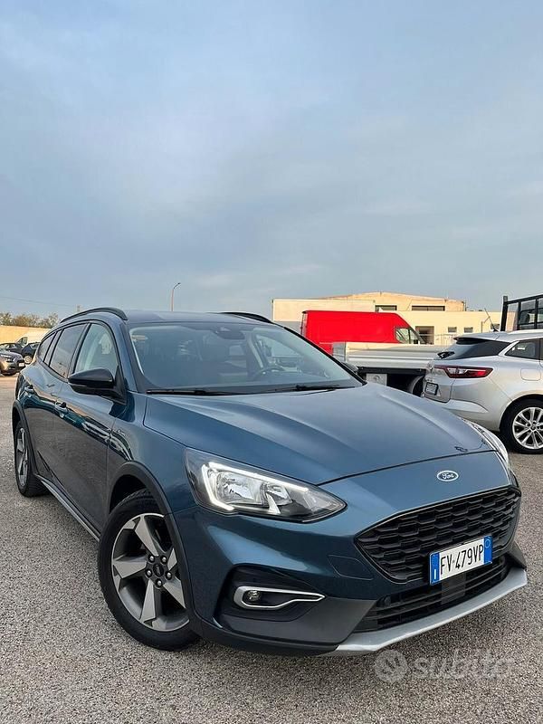 Usata Ford Focus Active 120 CV (88 kW) 2019 Blu Station wagon