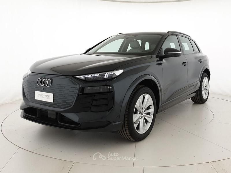 Usata Audi Q6 e-tron Advanced 119 kW (163 CV) 2025 Gray SUV