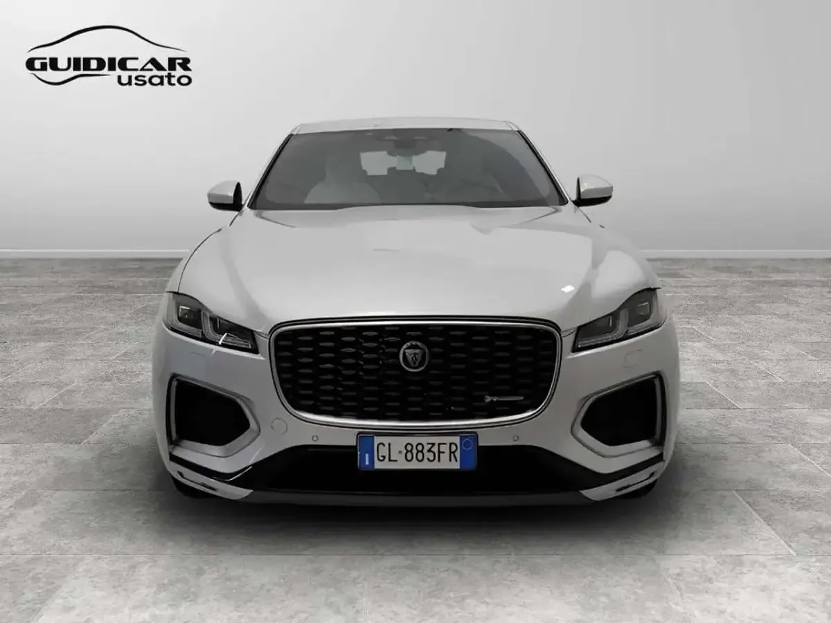 Usata Jaguar F-Pace R-Dynamic 204 CV (150 kW) 2022 Grigio SUV