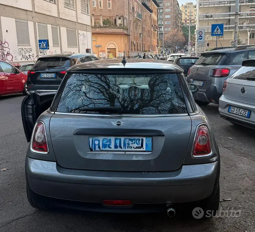 Usata Mini ONE 75 CV (55 kW) 2009 Grigio Utilitaria