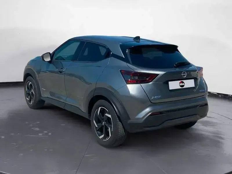 Usata Nissan Juke N-Connecta 143 CV (105 kW) 2023 Grigio SUV