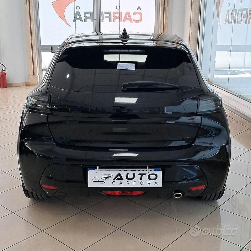 Usata Peugeot 208 GT 101 CV (74 kW) 2024 Nero Utilitaria