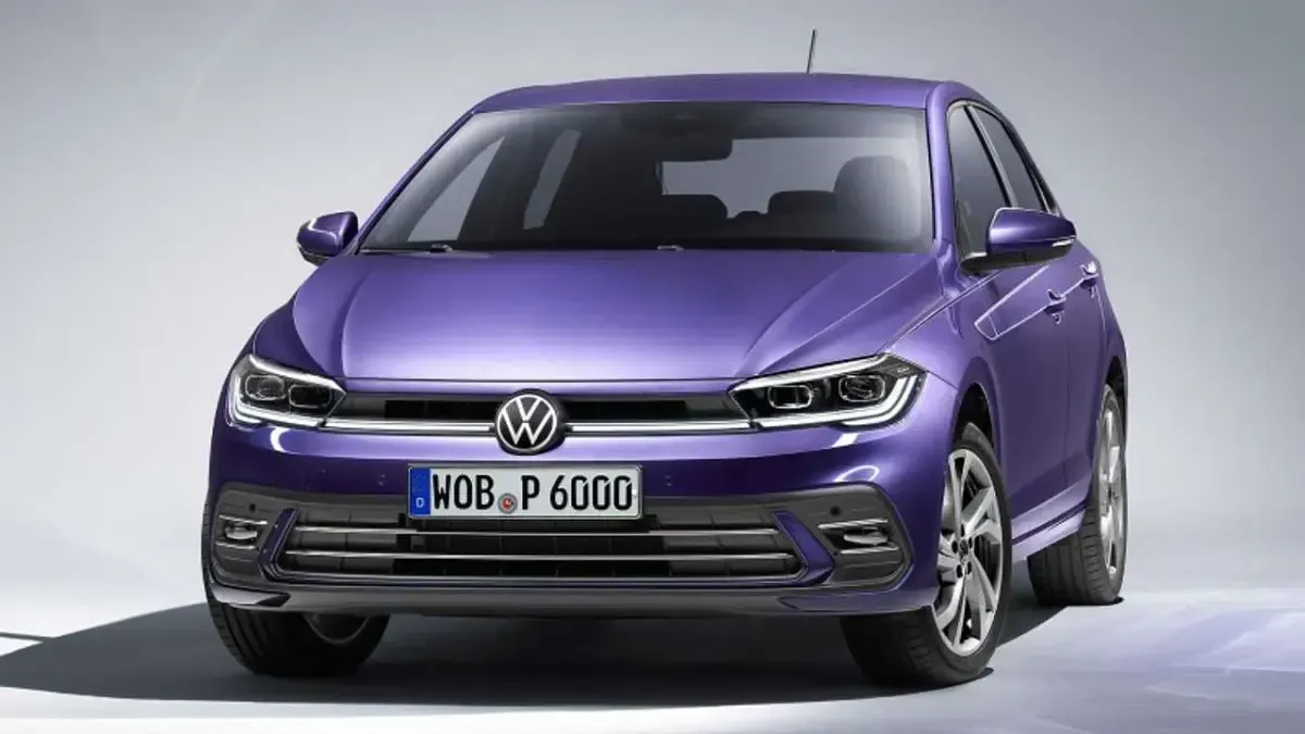 Usata VW Polo R-line 95 CV (69 kW) 2024 Argento Berlina