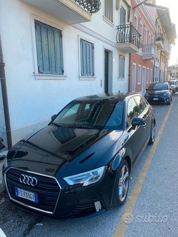 Nero Usata 2016 Audi A3 Tre volumi | 12.500 € (Buon prezzo) - Immagine 1/4