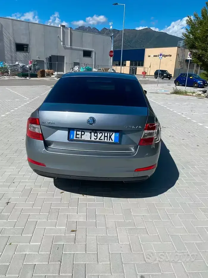 Usata Skoda Octavia Ambition 105 CV (77 kW) 2013 Berlina