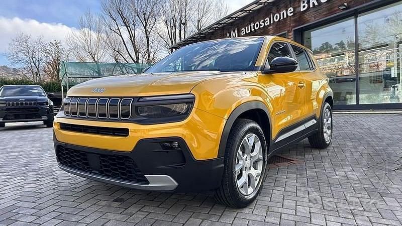 Nuova Jeep Avenger Altitude 2025 Giallo SUV