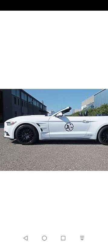 Usata Ford Mustang Convertible 317 CV (233 kW) 2015 Cabrio