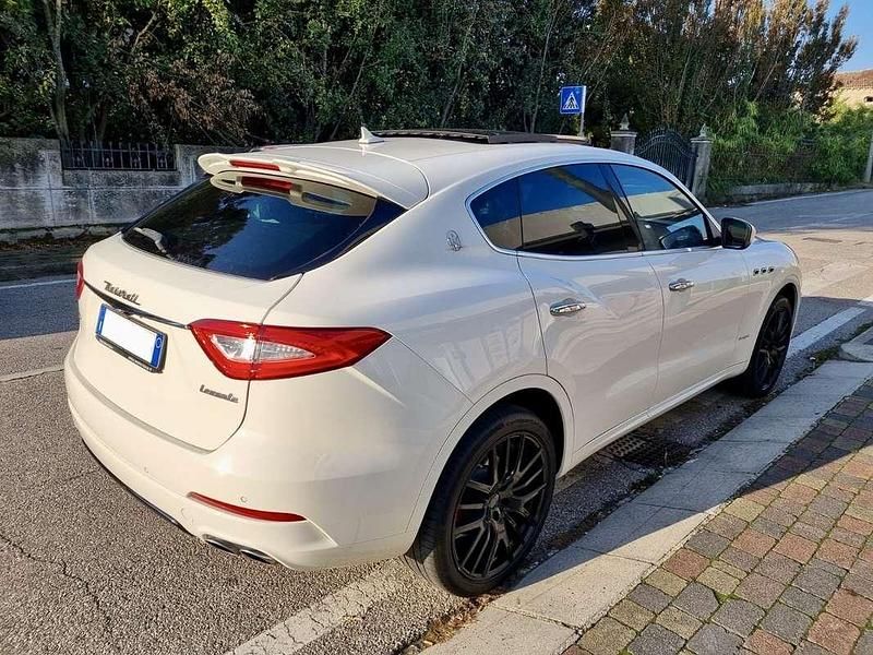Usata Maserati Levante GranLusso 275 CV (202 kW) 2018 SUV