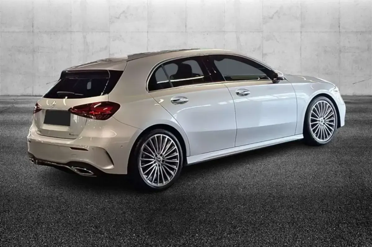 Usata Mercedes A250 AMG Line Premium Plus 224 CV (164 kW) 2023 Argento Berlina