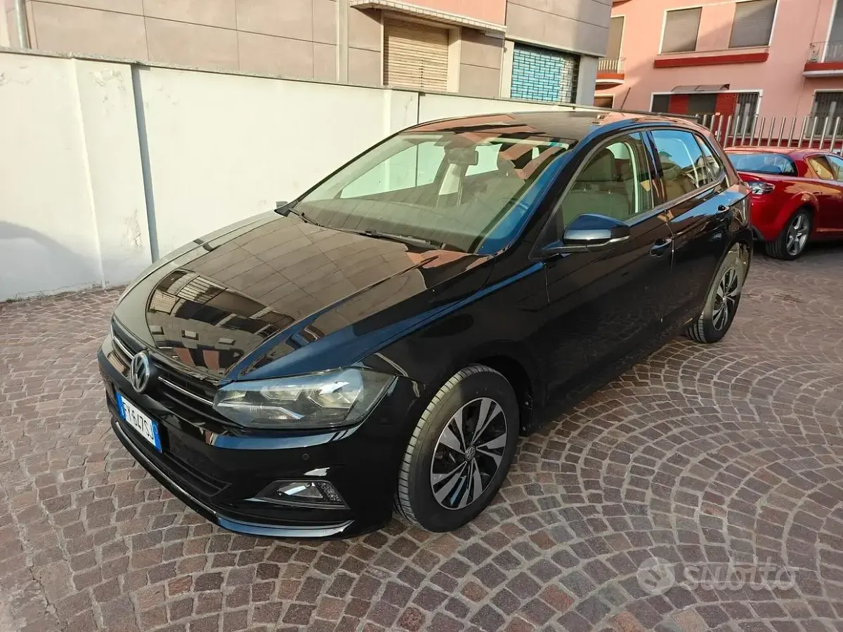Usata VW Polo 95 CV (69 kW) 2019 Nero Utilitaria