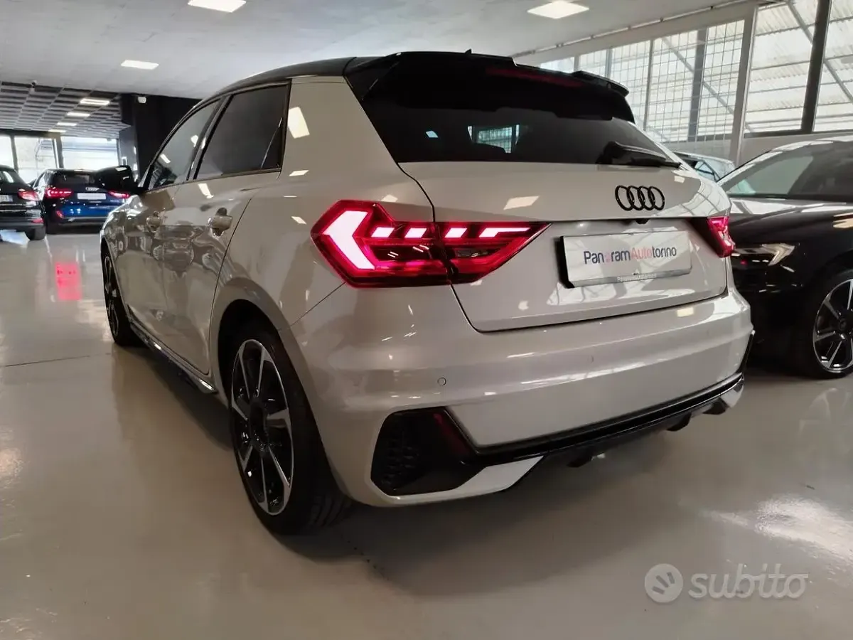 Usata Audi A1 S-line plus 116 CV (85 kW) 2025 Argento SUV