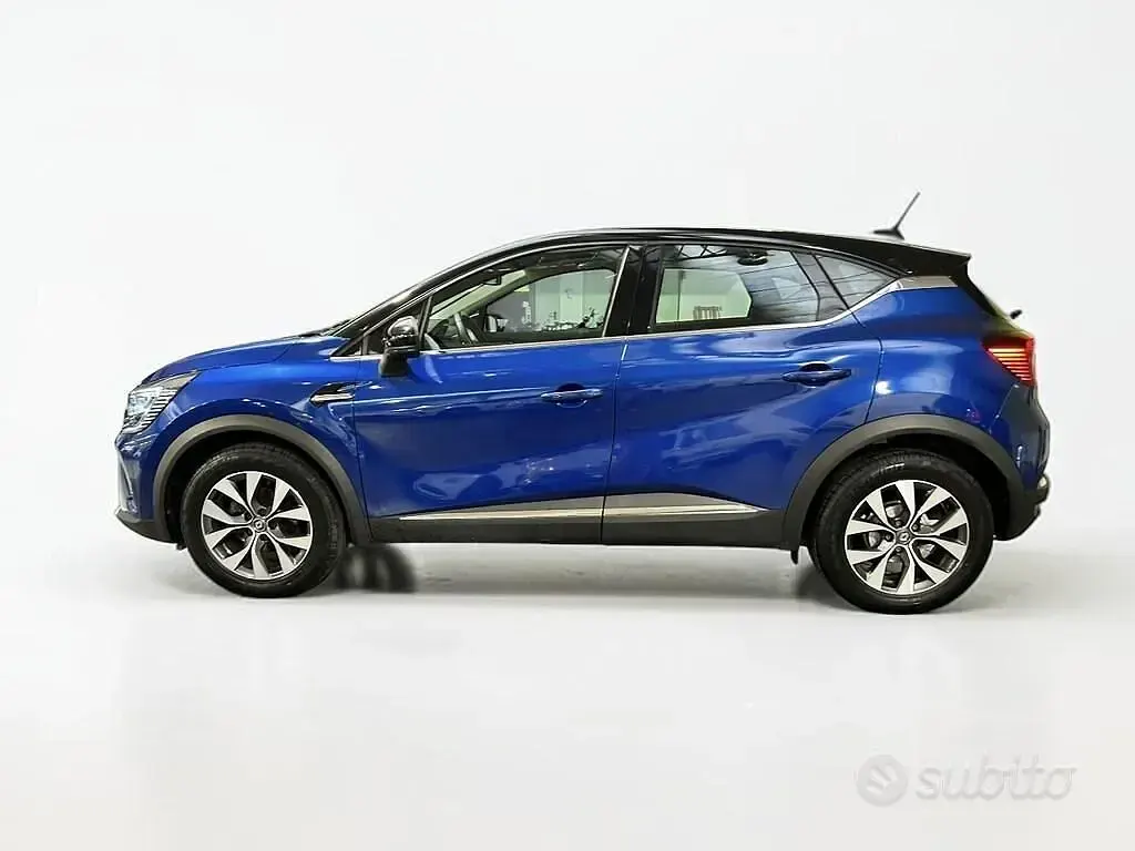 Usata Renault Captur Intens 101 CV (74 kW) 2020 Blu SUV