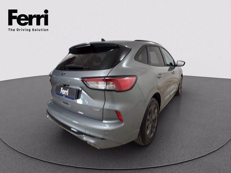 Usata Ford Kuga ST-Line 190 CV (139 kW) 2022 Solar silver SUV