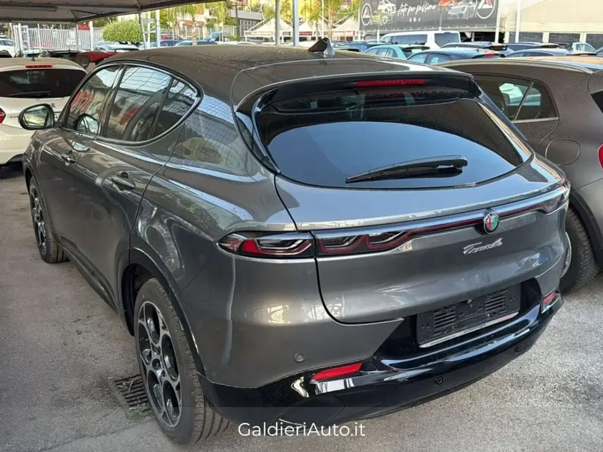 Nuova Alfa Romeo Tonale Veloce 131 CV (96 kW) 2025 Grigio SUV