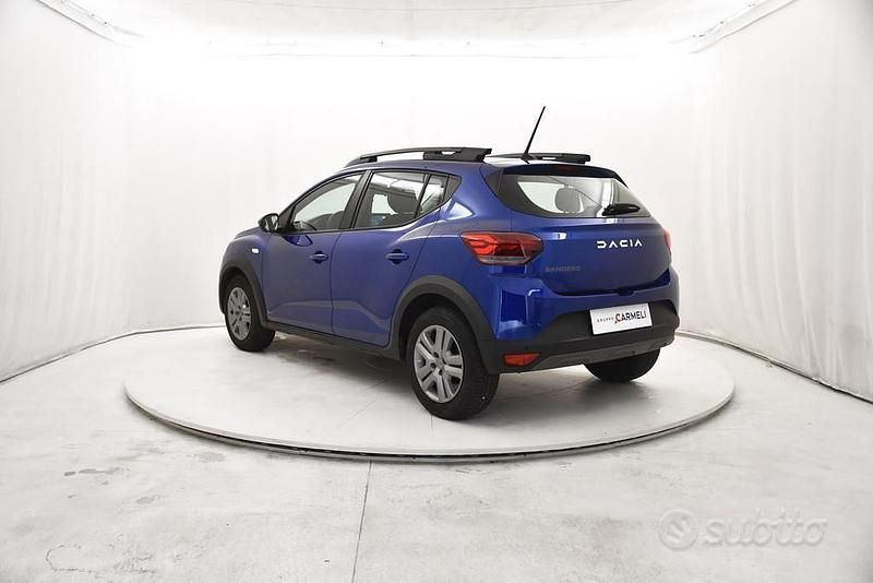 Usata Dacia Sandero Comfort 101 CV (74 kW) 2023 Blu Berlina