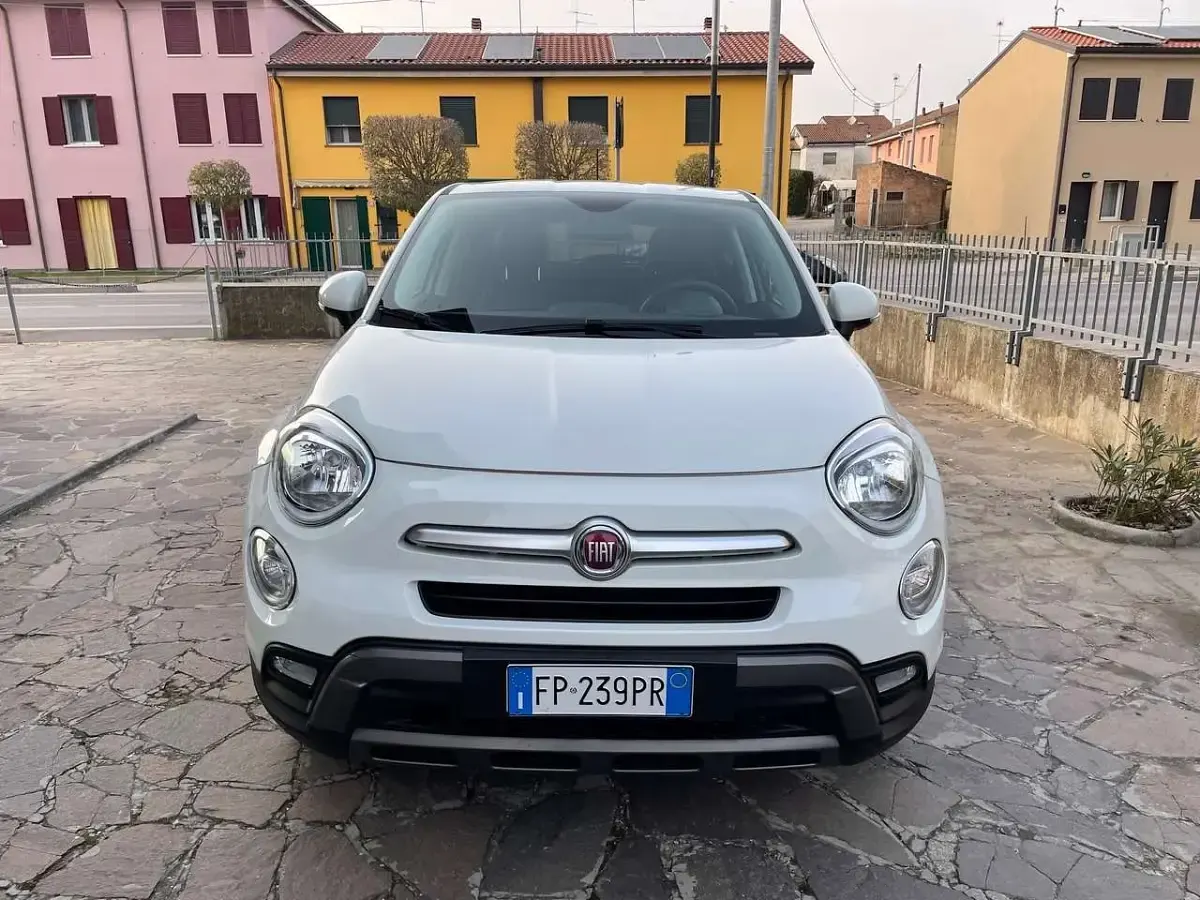 Usata Fiat 500 Cross 140 CV (102 kW) 2018 Bianco Station wagon