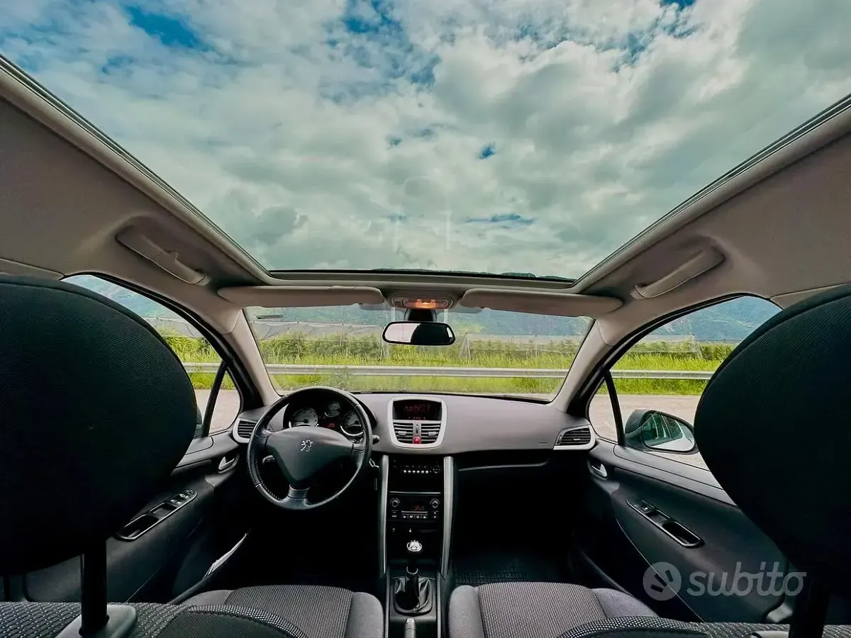 Usata Peugeot 207 95 CV (69 kW) 2012 Bianco Station wagon