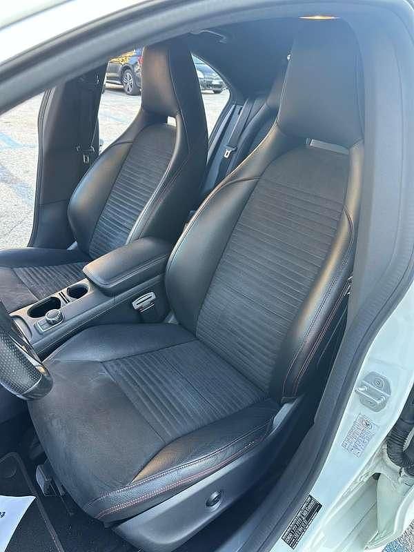 Usata Mercedes CLA200 Premium 136 CV (100 kW) 2014 Bianco Berlina