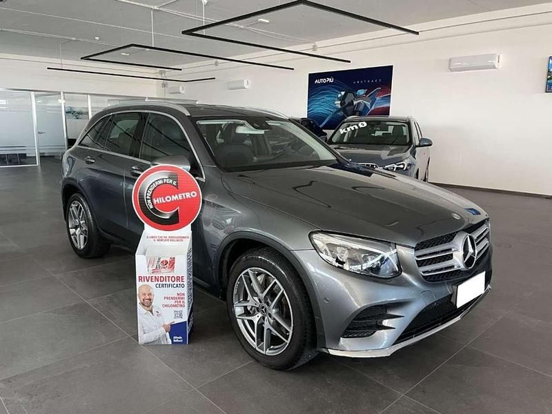 Grigio Usata 2017 Mercedes GLC250 Premium SUV | 22.900 € (Buon prezzo) - Immagine 1/4