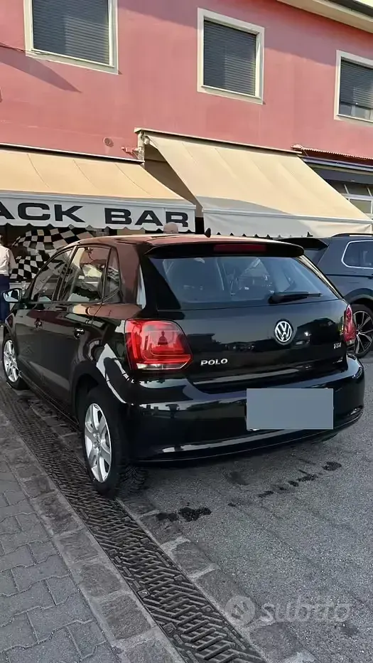 Usata VW Polo 75 CV (55 kW) 2010 Nero Utilitaria