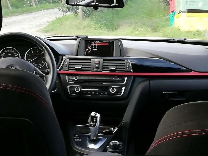 Usata BMW 320 Comfort Edition 184 CV (135 kW) 2014 Bianco Station wagon