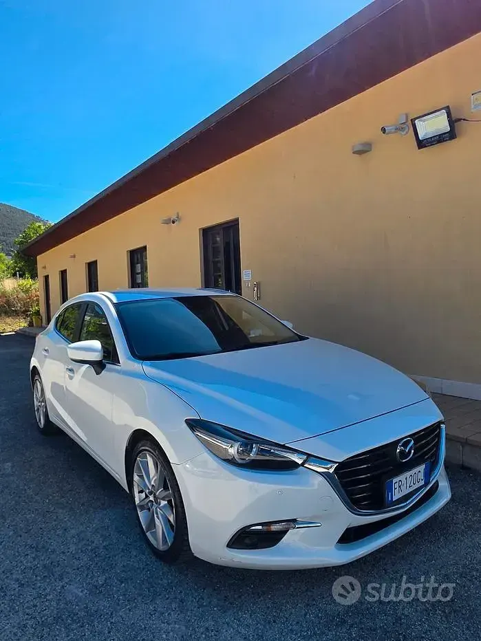 Usata Mazda 3 Exceed 150 CV (110 kW) 2018 Bianco Berlina