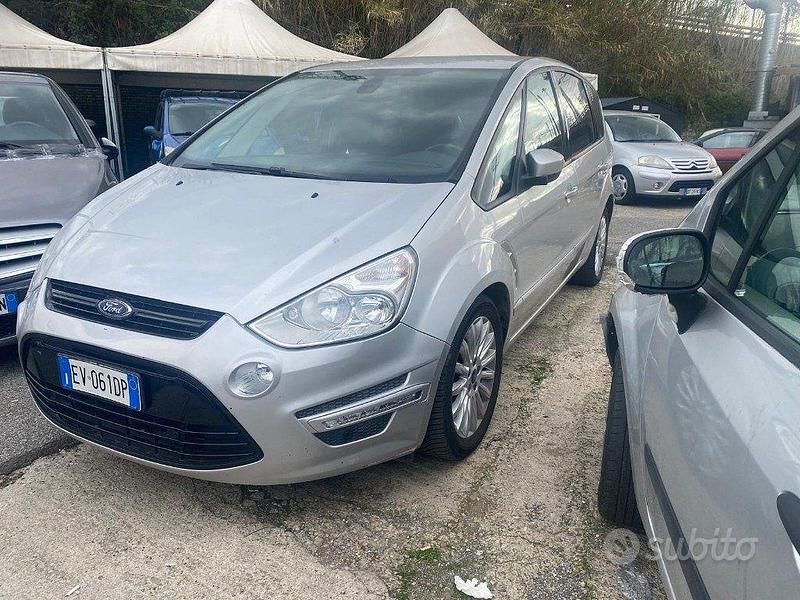 Usata Ford S-MAX Business Edition 140 CV (102 kW) 2014 Argento Monovolume