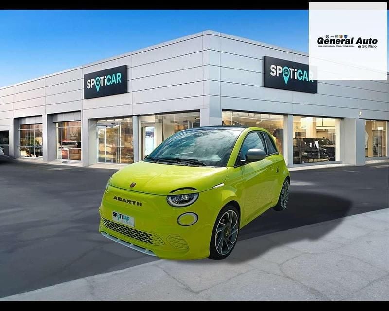 Usata Abarth 500e Turismo 114 kW (155 CV) 2023 Verde Utilitaria