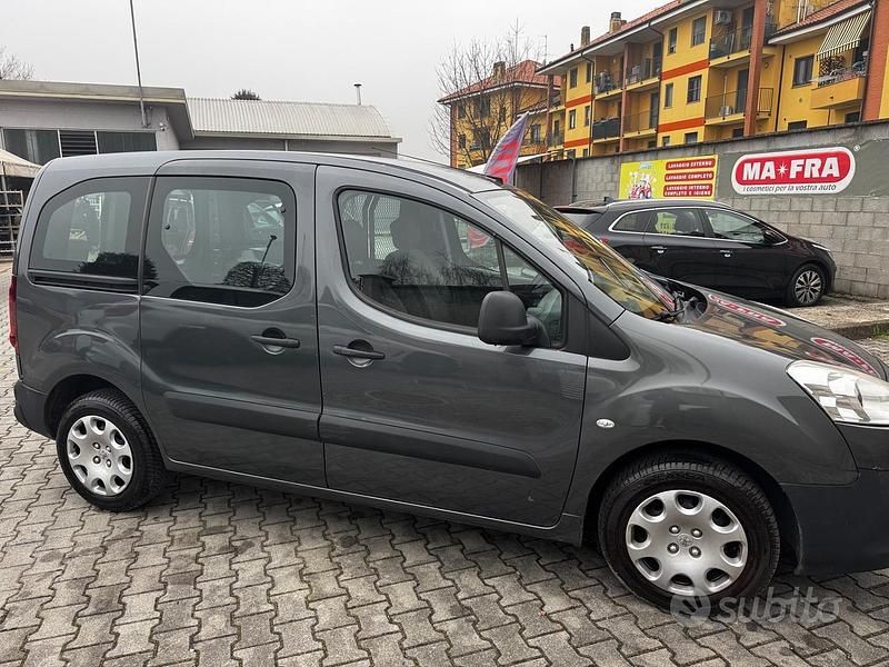 Usata Peugeot Partner 90 CV (66 kW) 2014 Grigio Monovolume