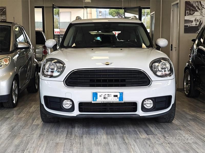 Second-hand Mini Cooper D Countryman Hype 150 CP (110 kW) 2017 Alb SUV