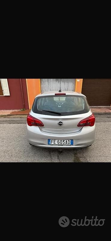 Usata Opel Corsa 69 CV (50 kW) 2016 Grigio Berlina