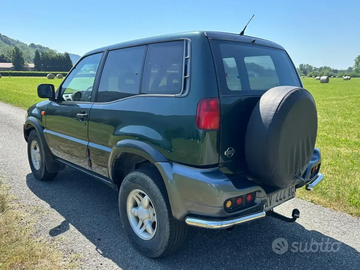 Usata Nissan Terrano 125 CV (91 kW) 1997 Verde SUV
