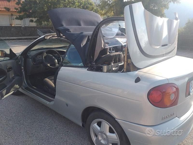Usata Renault Mégane Cabriolet 2000 Grigio Cabrio