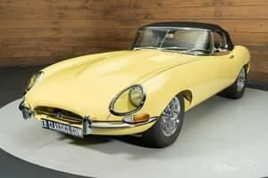 Usata Jaguar E-Type 269 CV (197 kW) 1965 Giallo Cabrio