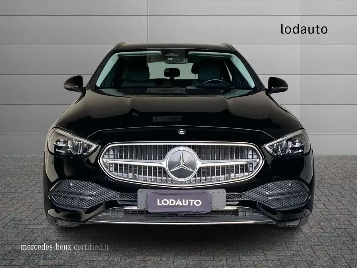 Usata Mercedes C200 Advanced 163 CV (119 kW) 2025 Nero Station wagon