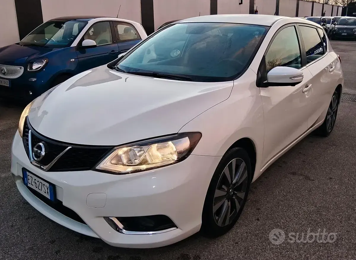 Usata Nissan Pulsar Tekna 110 CV (80 kW) 2015 Bianco Utilitaria
