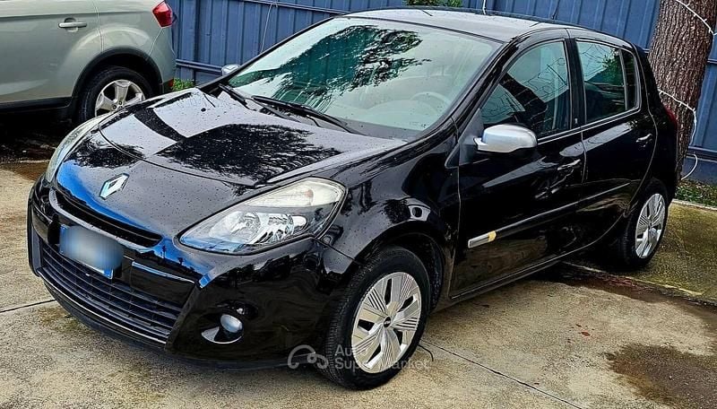 Usata Renault Clio II 75 CV (55 kW) 2011 Nero Berlina