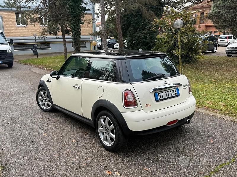 Usata Mini Cooper 2009 Marrone Utilitaria