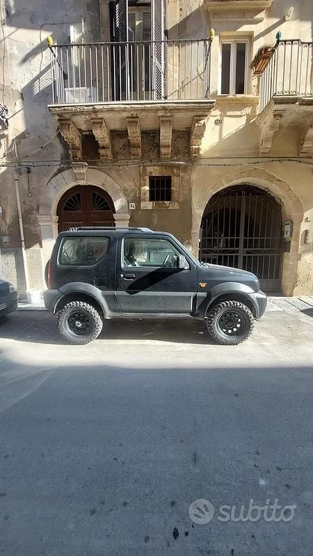 Usata Suzuki Jimny 86 CV (63 kW) 2007 Blu SUV