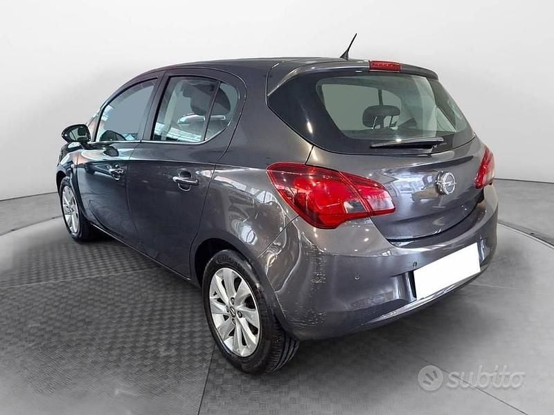 Usata Opel Corsa Cosmo 90 CV (66 kW) 2015 Grigio Berlina