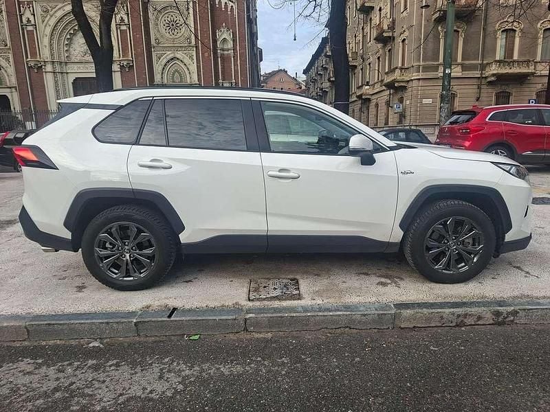 Usata Toyota RAV4 Hybrid Active 178 CV (130 kW) 2023 Bianco SUV