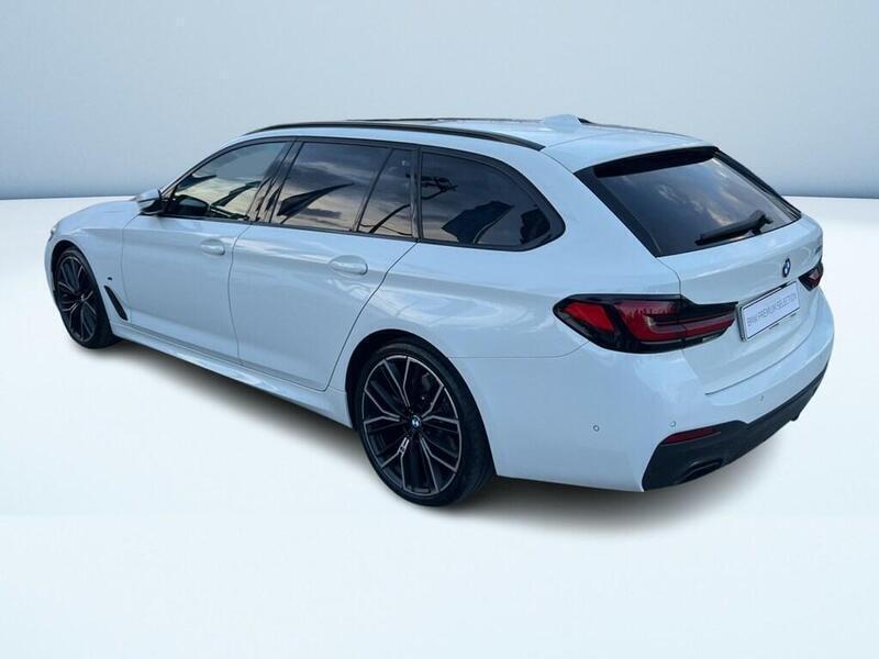 Usato 2022 BMW 530 3.0 Diesel 249 CV (50.900 €)