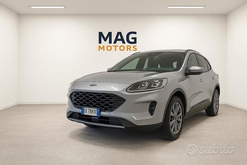 Grigio Usata 2021 Ford Kuga ST-Line SUV | 17.900 € (Molto cara) - Immagine 1/4