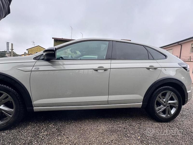 Usata VW Taigo R-line 116 CV (85 kW) 2024 Beige SUV